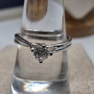 Rhodium AAA Grade CZ Ring (819)